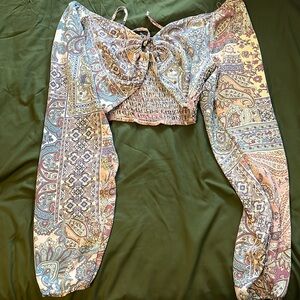 Long sleeve crop top